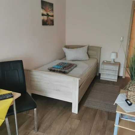 Gasthaus Altstader Bahnhof Bed & Breakfast